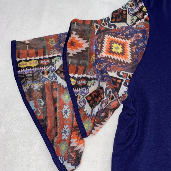 Back In The Saddle Women’s Naomi Ikat Sleeves Top Size XL - Picture 8 of 9